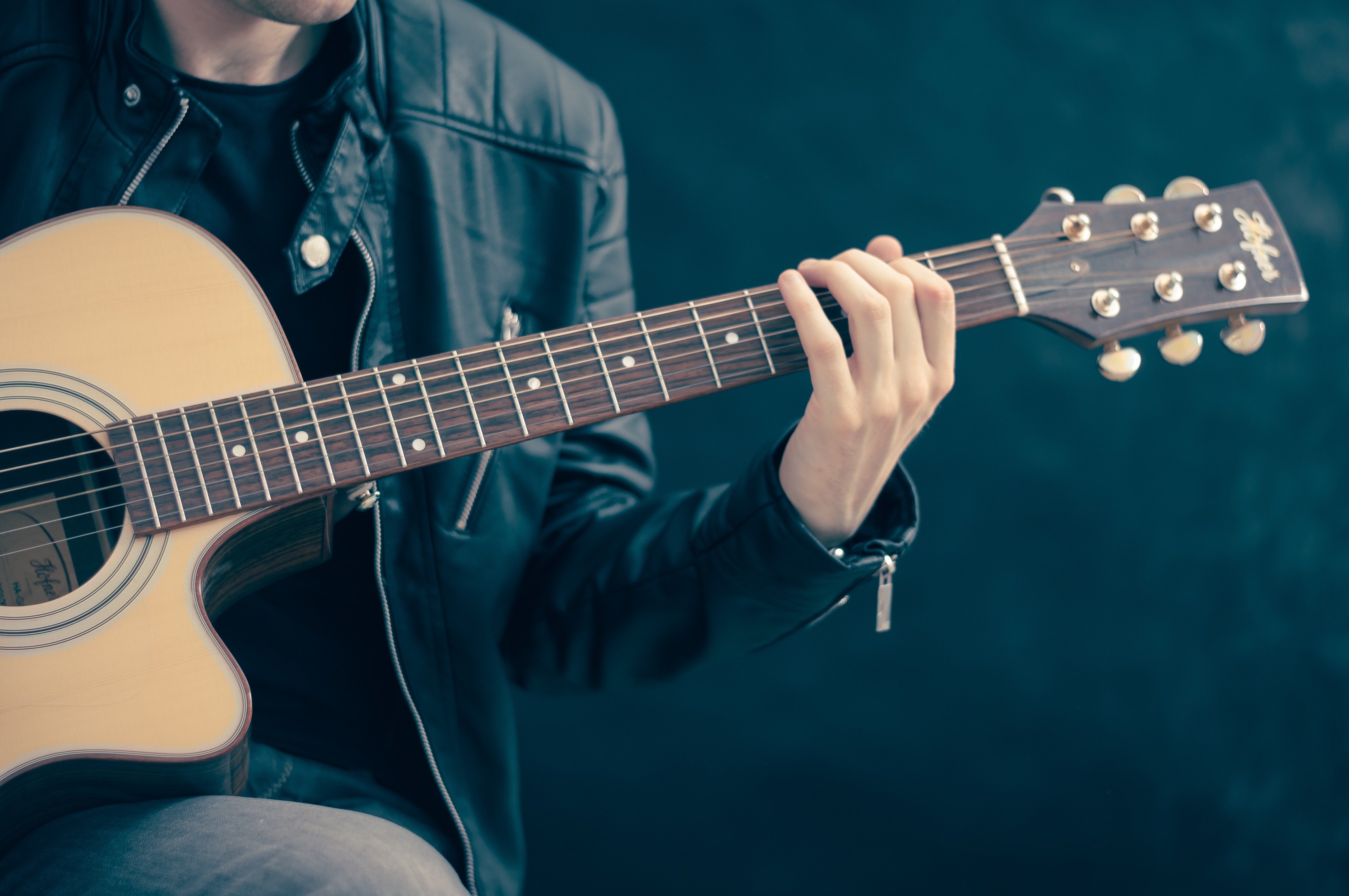 playing-music-musician-classic